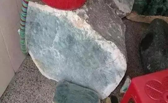 出口翡翠手镯价值2亿的翡翠手镯，听说是史上最贵？  第6张