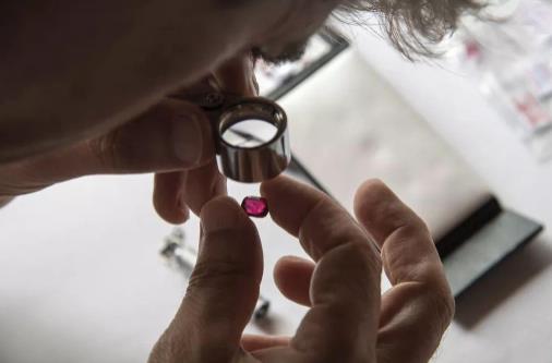 不懂珠宝收藏，看看这些黄金法则！  第3张