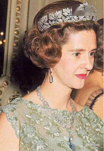 正阳绿翡翠挂件海蓝宝石虽然美，但不值钱？  第9张