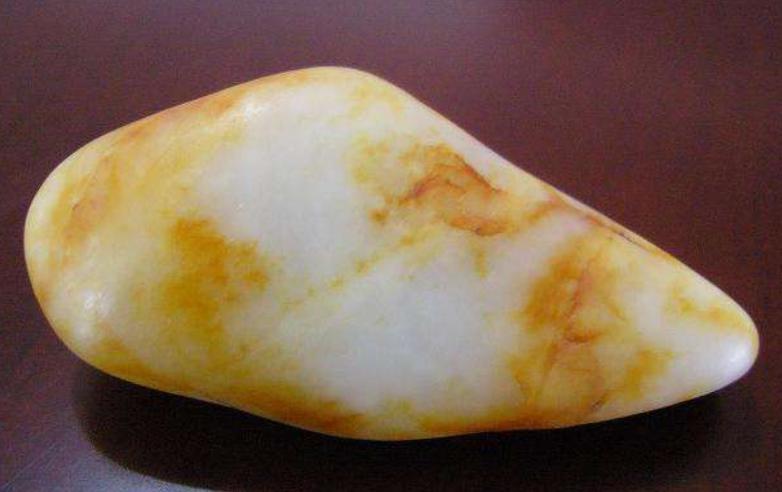 和田玉的籽料价格急剧上升，满级和田玉大料，才是收藏的利器！  第15张