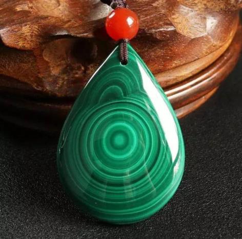 怎样判别翡翠的真假珠宝也会“老”，这些珠宝“抗老”知识你一定要学会  第6张