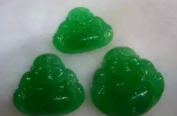 08年这件翡翠只要百万，现在已经接近千万了  第10张