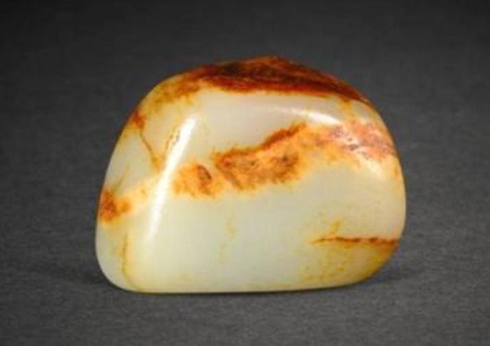 和田玉的籽料价格急剧上升，满级和田玉大料，才是收藏的利器！  第4张