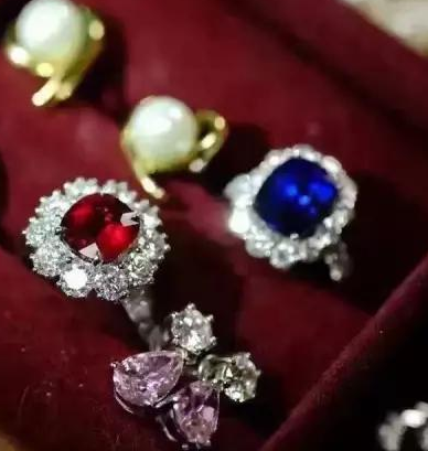 郑州翡翠鉴定骗局彩宝，珠宝市场的“新宠”  第1张