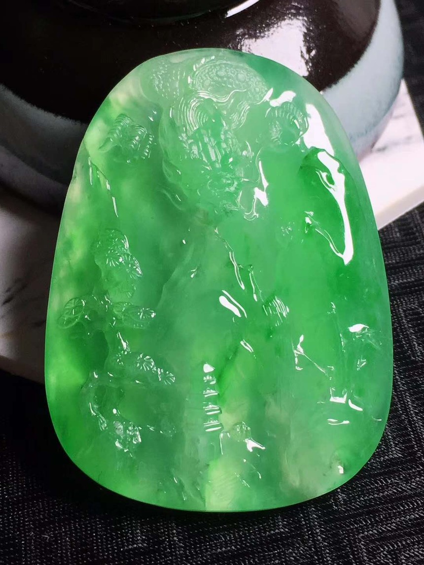 中国五大翡翠市场不同翡翠，价格几万、几十万，甚至几千万，差别究竟在哪？  第3张