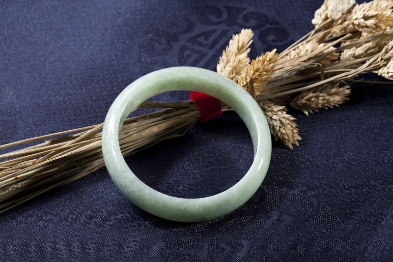 翡翠市场价格最新行情走势 