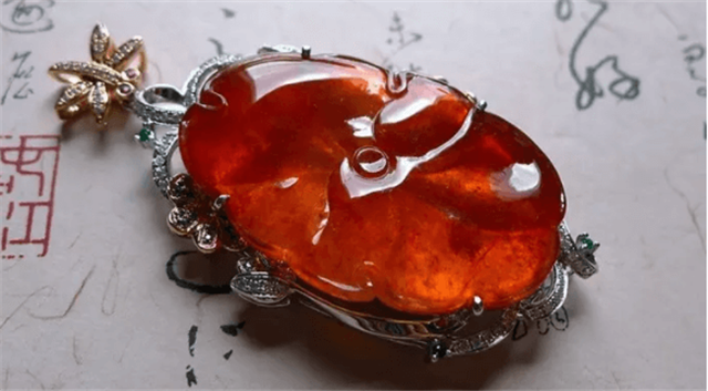 冰种红翡值得入手吗？答案让很多人大呼高攀不起！   第2张