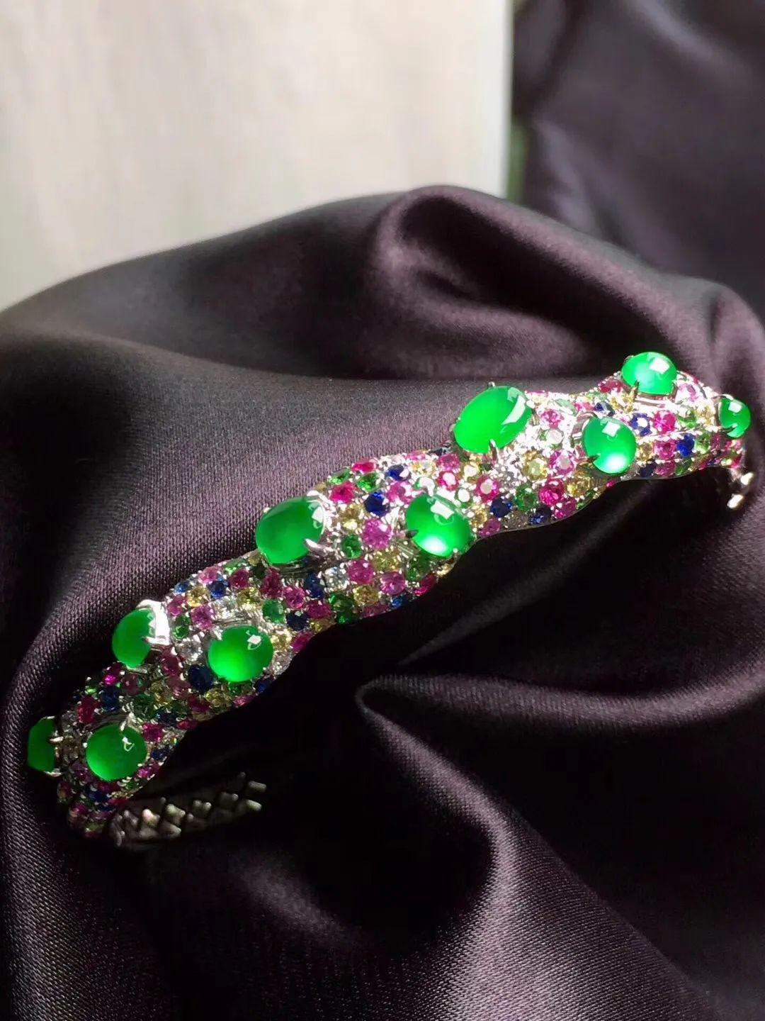 A货翡翠便宜到烂大街？如今十几块就能入手？  第5张