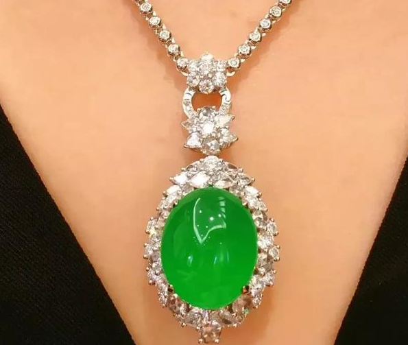 翡翠又出大事！价格将继续暴涨！  第4张