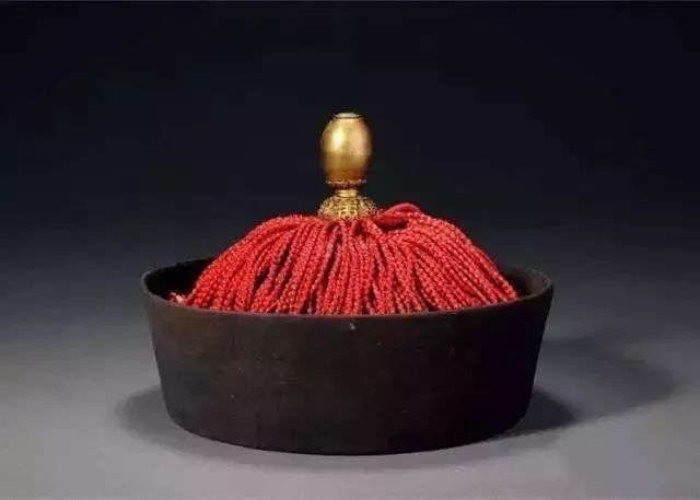 清代官员帽子最高处那颗"顶珠"，到底有多值钱  第4张