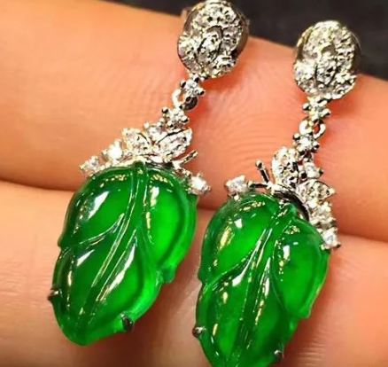 翡翠中的帝王，凭什么这么贵？  第2张