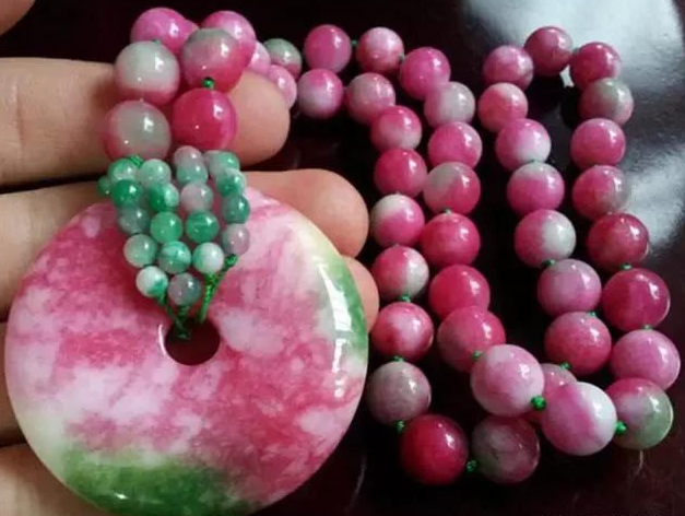 坑一个是一个，上过当的都看过来，这九种玉石慎买！  第1张