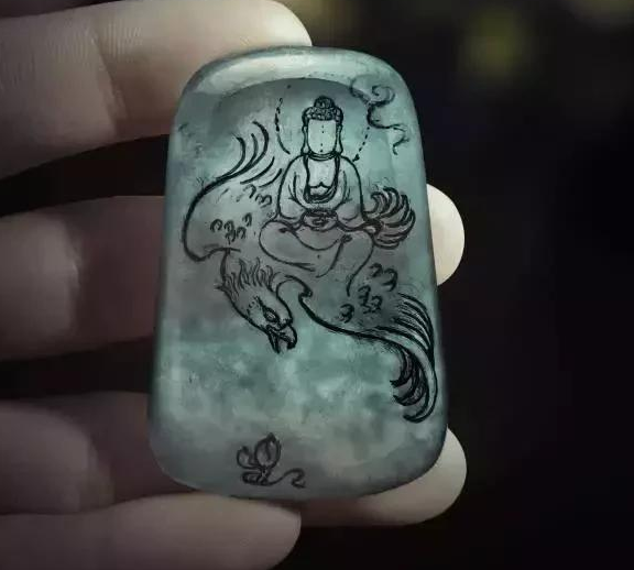 浅谈翡翠玉雕、收藏，千万别把翡翠的价格当作是它的价值  第3张