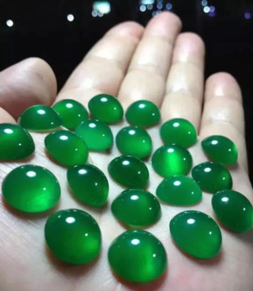 一小块玉髓卖到了350万？到底是真值钱还是纯炒作？真相是……  第3张