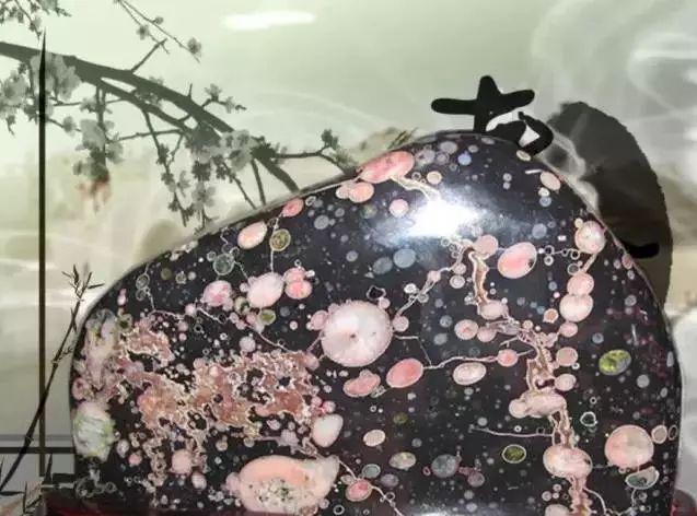 戴翡翠手镯有什么好处我国特有的玉石，你知道几个，那种最值钱？  第4张