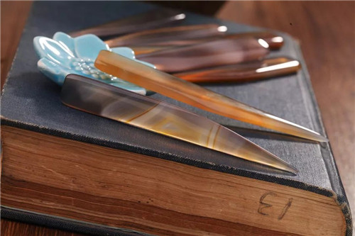 纯白色翡翠价格洗银水、玛瑙刀.....这些保养神器你真的会用吗？  第4张