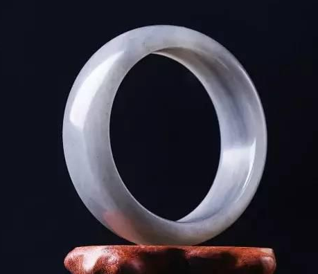 个性翡翠镶嵌吊坠我国特有的玉石，你知道几个，那种最值钱？  第15张