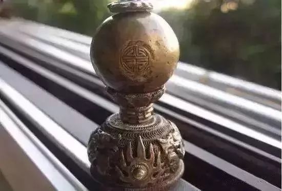 清代官员帽子最高处那颗"顶珠"，到底有多值钱  第3张