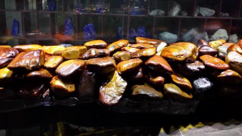 如何看懂籽料的皮色？  第1张