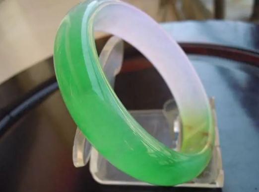 玉石越戴越丑？关键还不养人！！  第2张