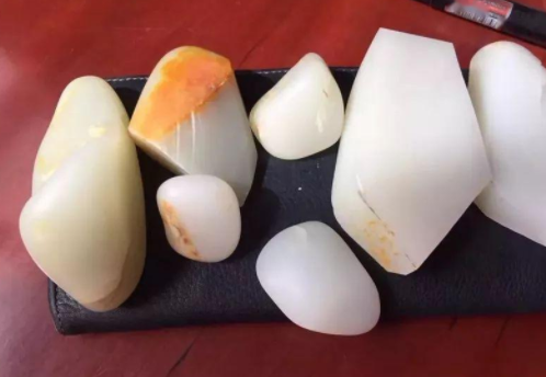 1万、10万、100万，玉的不同玩法？  第2张