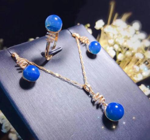 淡绿色冰种翡翠“琥珀之王”都不认识？那还玩什么玉！  第4张