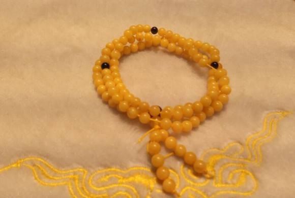 琥珀蜜蜡如何演变形成的？你真的了解琥珀蜜蜡吗？  第3张