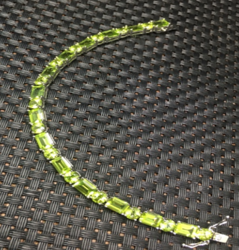 橄榄石价格贵不贵？  第2张