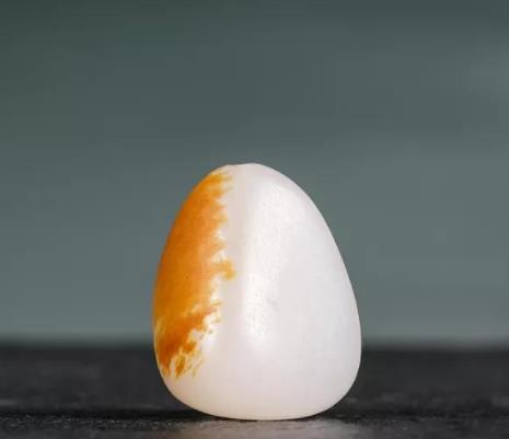 籽料收藏，雕or不雕，谁更有价值？  第1张