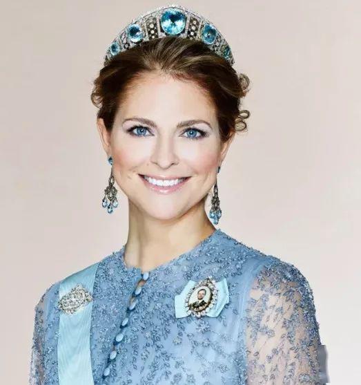 正阳绿翡翠挂件海蓝宝石虽然美，但不值钱？  第8张