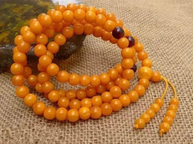 烤色蜜蜡是真的蜜蜡吗？  第2张