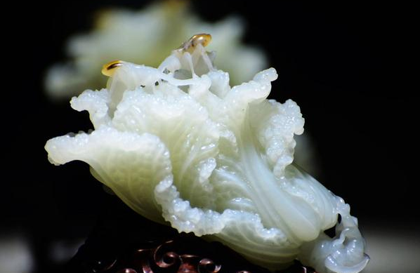 云南翡翠批发市场花谷翡翠和玉的区别你弄懂了吗  第5张