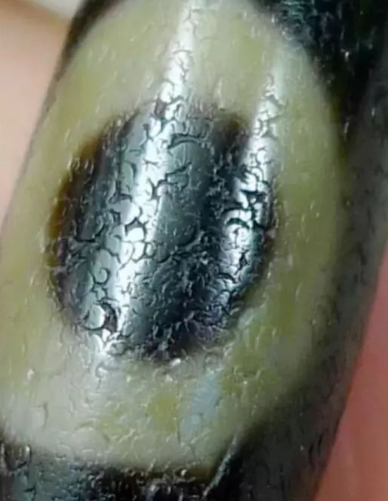 玛瑙中的风化纹是怎么一回事？  第2张