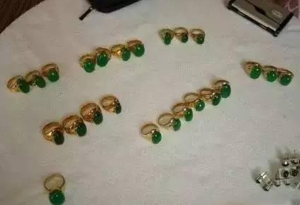 08年这件翡翠只要百万，现在已经接近千万了  第14张