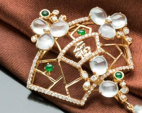 老种料翡翠翡翠价格走势是否崩塌？  第4张