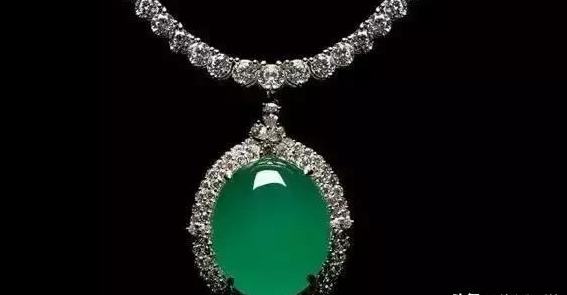 描金翡翠手镯价格你认为翡翠价格行情还会一直涨上去吗？  第3张