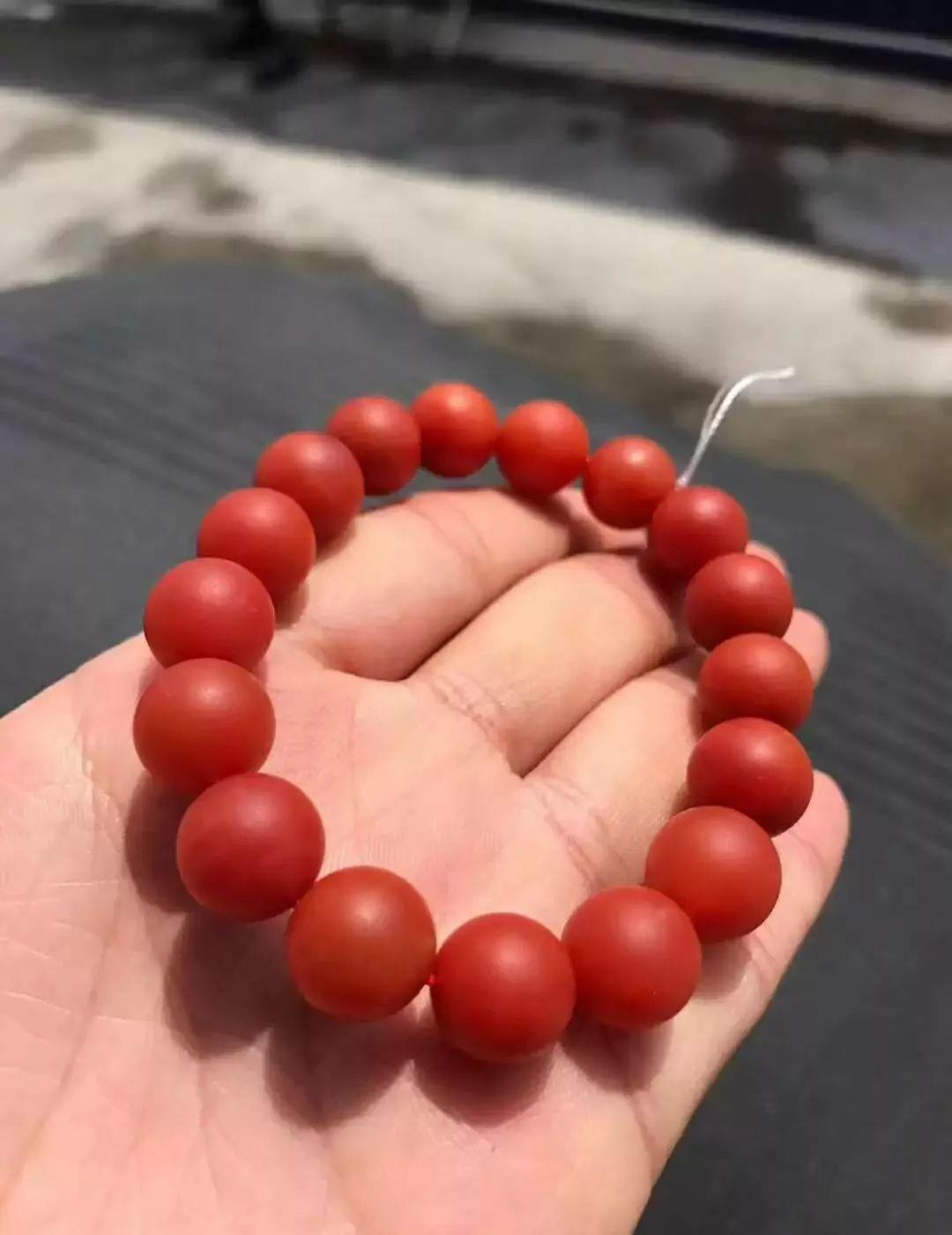 瓷底蓝花翡翠手镯南红造假技术已到到六代，谁买谁吃药！  第4张