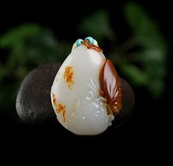 紫罗兰翡翠手镯 更紫翡翠把件怎么保养 