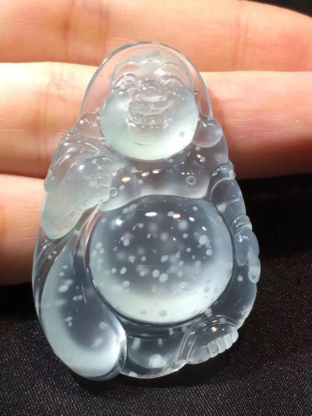 黑乌沙翡翠原石红锈斑斑特点几万，几十万的翡翠和几百万的，差别居然在这里！   第5张