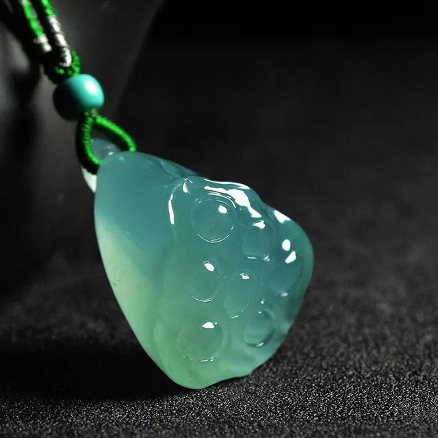 翡翠的“棉”对价格有什么影响？  第3张
