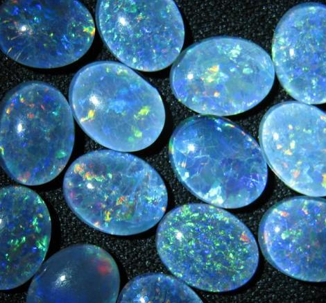 翡翠手镯鉴别好坏中国的“欧泊热”可以持续升温吗？欧珀目前价值还处于低谷  第1张