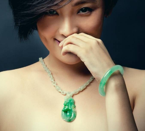 玉手镯价格翡翠戒面为啥这么火  第3张