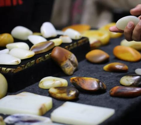 疫情之下，和田玉市场涨跌的最新变化来了  第1张