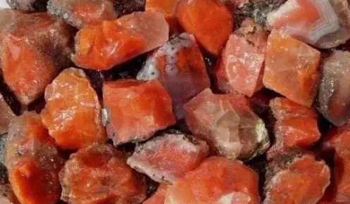 玉石界收藏终极梦想，分分钟赚十倍？  第1张