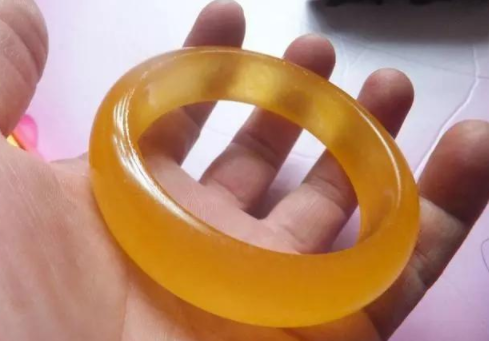 金丝玉价格多少，挑选时需要注意些什么？  第4张