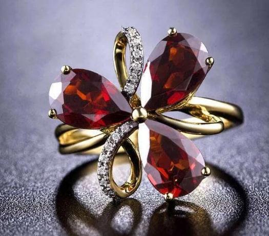 这些容易与红宝石混淆的红色宝石，注意分清！  第3张