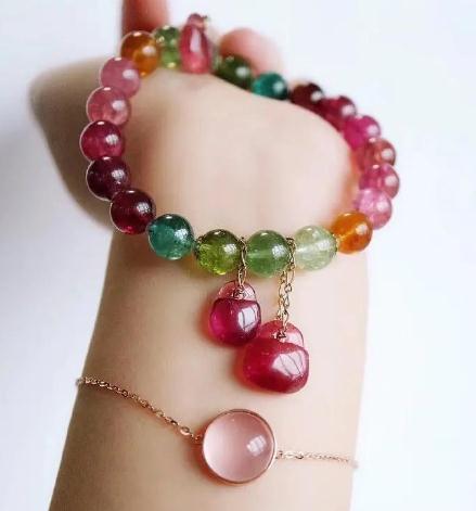 翡翠观音和佛挂件图案星光粉晶为什么会有六道星光？  第3张