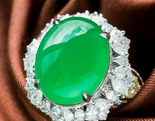 老种料翡翠翡翠价格走势是否崩塌？  第3张