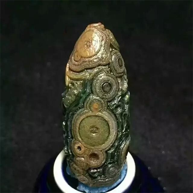 怎样识别翡翠玉的真假奇石、玉石、玛瑙哪一种未来升值空间大  第1张