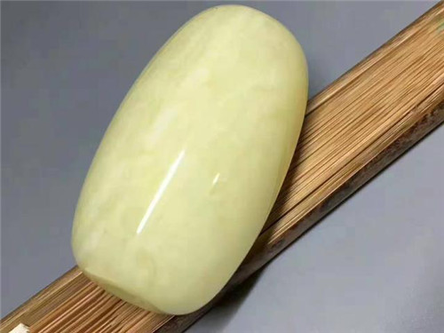 不可不知的几种辨别真假蜜蜡的方法！  第8张